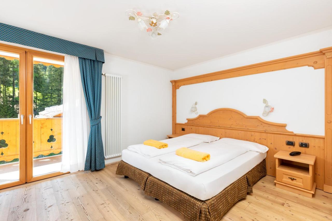 Wellness Hotel Lupo Bianco Canazei Luaran gambar