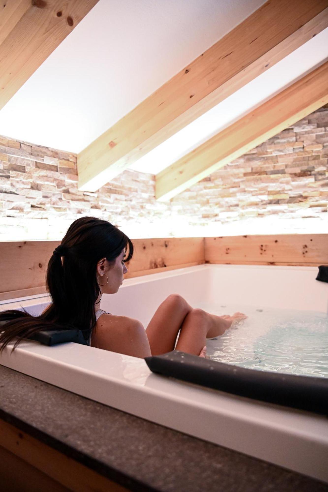 Wellness Hotel Lupo Bianco Canazei Luaran gambar