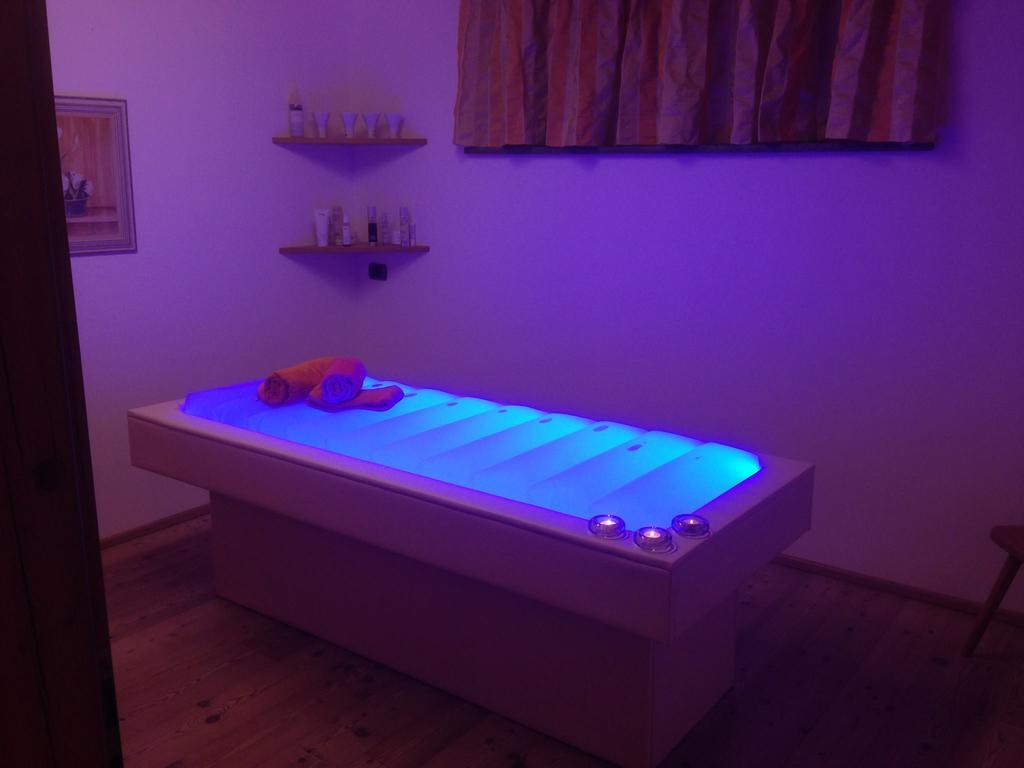 Wellness Hotel Lupo Bianco Canazei Luaran gambar